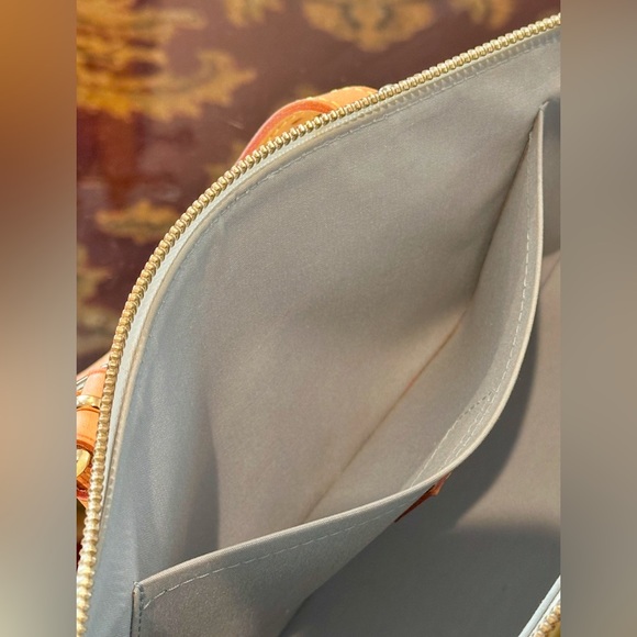 Authentic Louis Vuitton Rosewood Avenue Cream Vernis - Picture 12 of 13